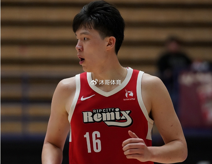 22分逆转定乾坤：杨瀚森背靠背两双统治攻防，撕